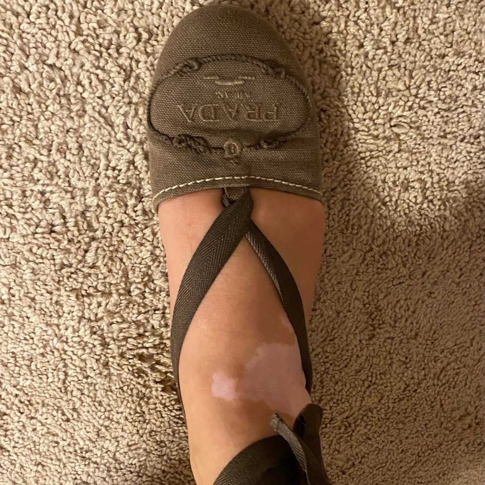 Auth Prada Ribbon Tie Flats Brown Canvas  7.5 EUC